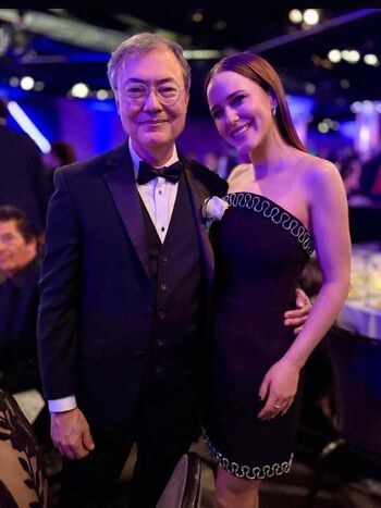 Rachel brosnahan 1 image