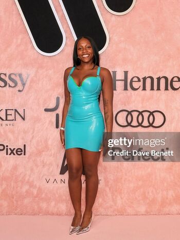 Rachel chinouriri image