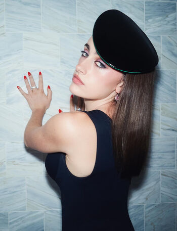 Rachel sennott image