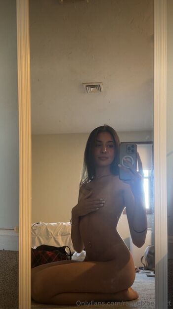Rachelxbennett image