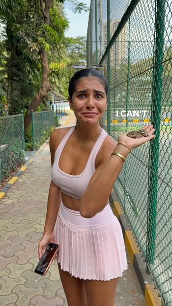 Radhika seth image