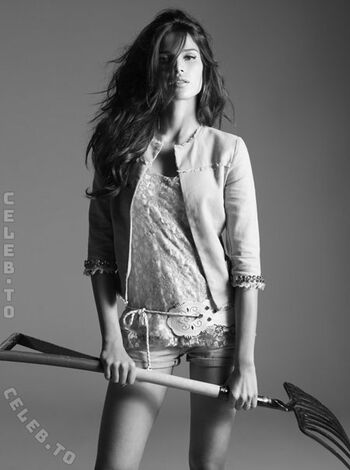 Raica oliveira image