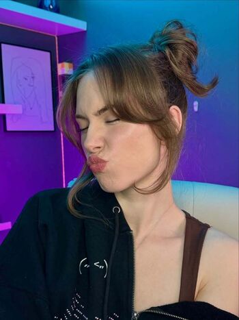 Raine reacts image