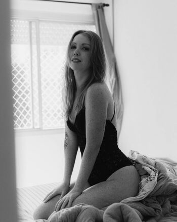 Raquel real oficial image