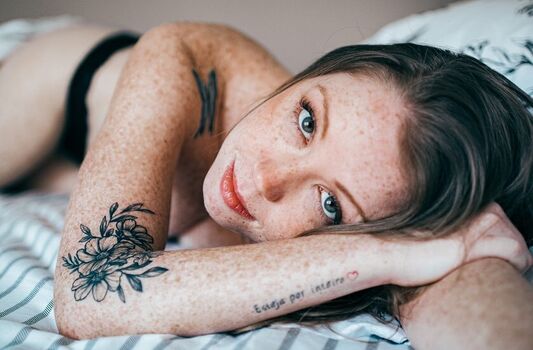 Raquel real oficial image