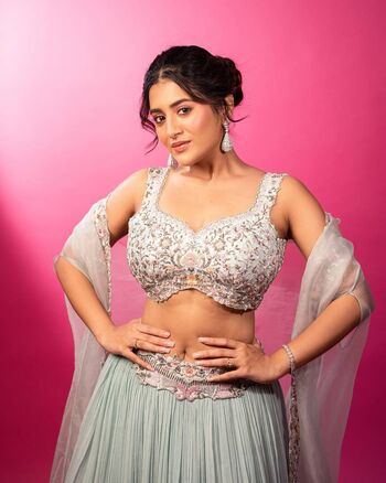 Rashi singh page 2 image