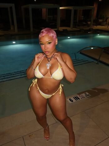 Raven diaz from joselines cabaret image