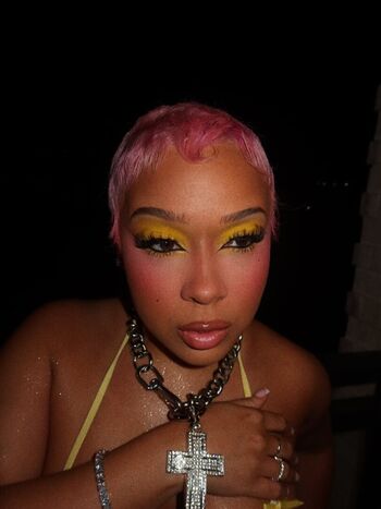 Raven diaz from joselines cabaret image