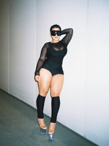 Raven diaz from joselines cabaret image