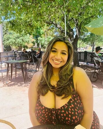 Rayleen image