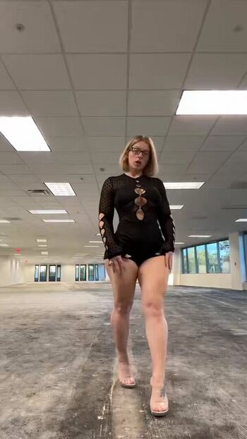 Realpeachynsfw image