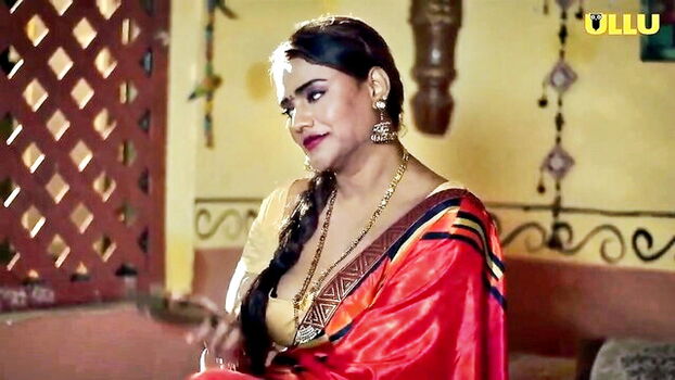 Reena kapoor image