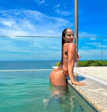 Renata arcanjo image