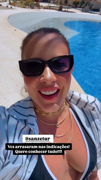 Renata dominguez image