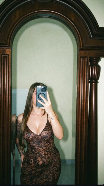 Renata ramos image