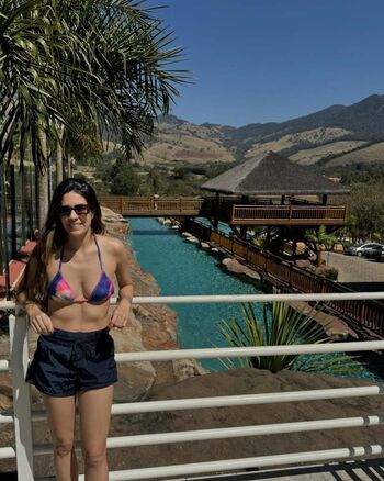 Renata silveira image