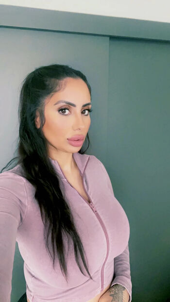 Rere bollywood image