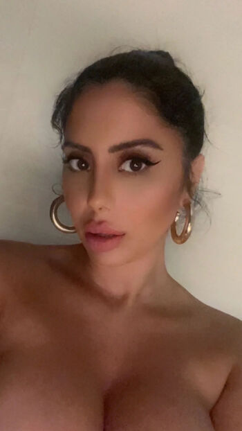 Rere bollywood image