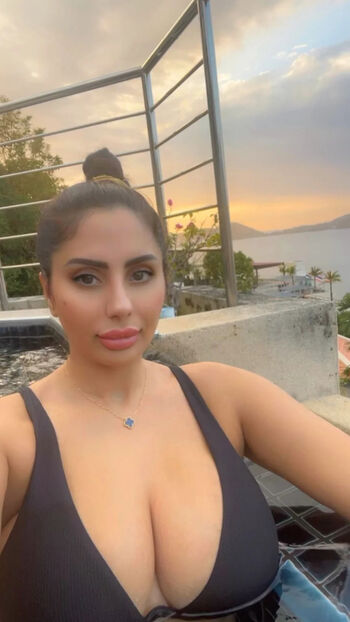 Rere bollywood image