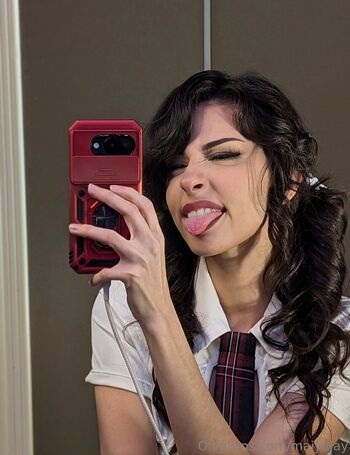 Revolutionarysyrup99 image