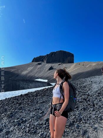 Rhiannonhikes page 2 image