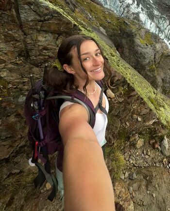 Rhiannonhikes page 2 image