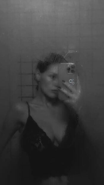 Rita flores image