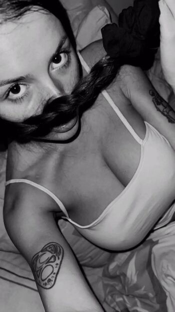 Rita flores image