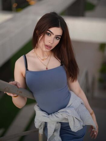 Riva arora image
