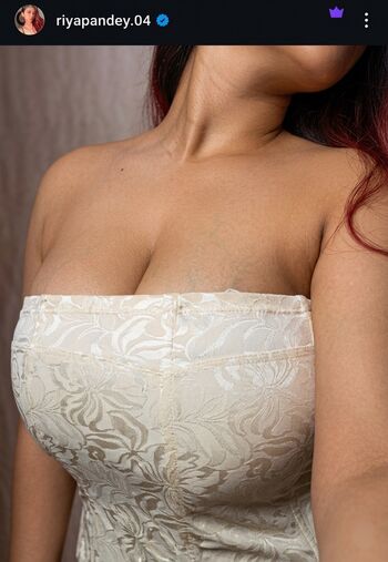 Riya pandey image