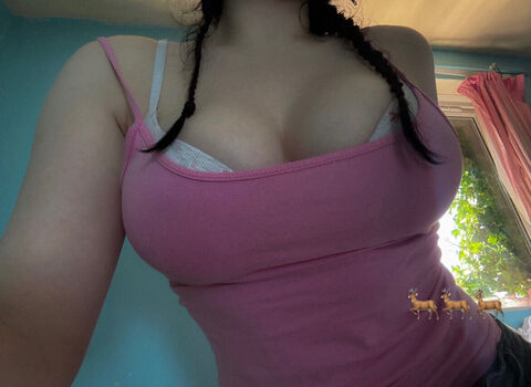 Robyn 1 image