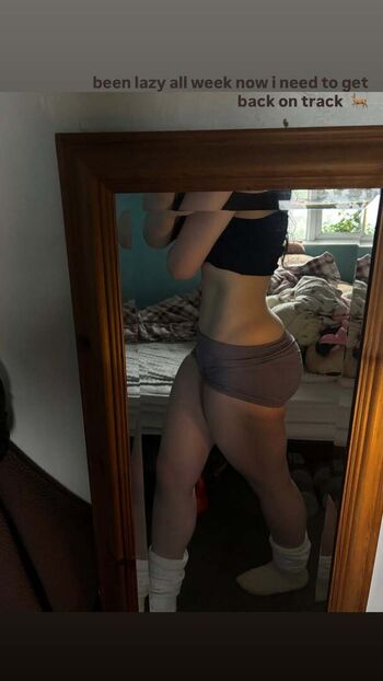 Robyn 1 image