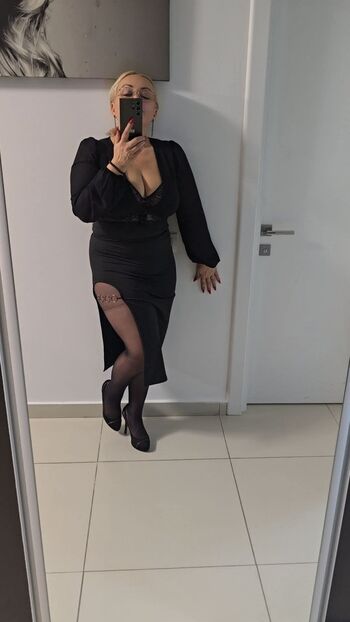 Romanian girls page 5 image