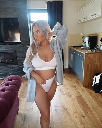 Rosie rendell image