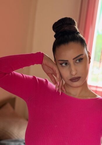 Rossi marinova image