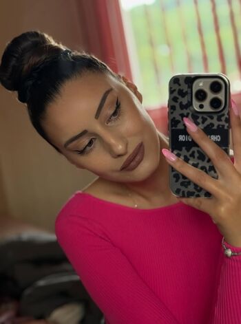 Rossi marinova image