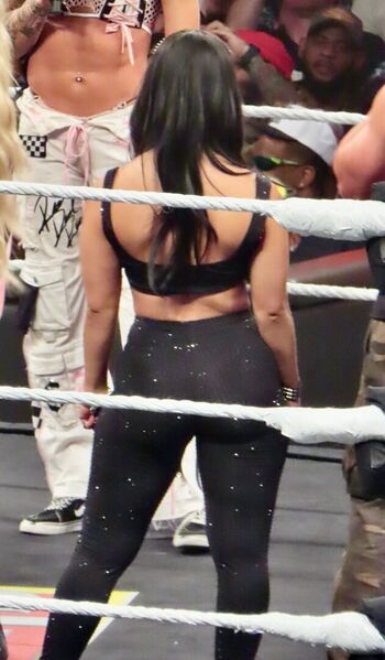 Roxanne perez page 6 image