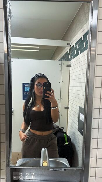 Roxanne perez page 5 image