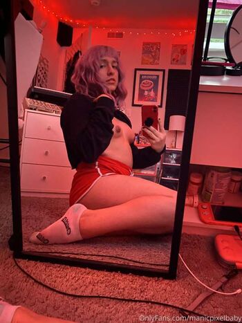 Roxanne rom amber minx image