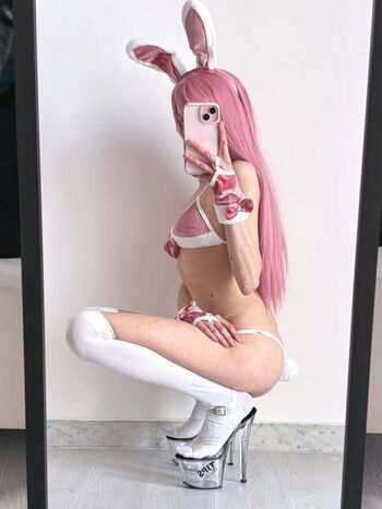 Roxiechelon2 image