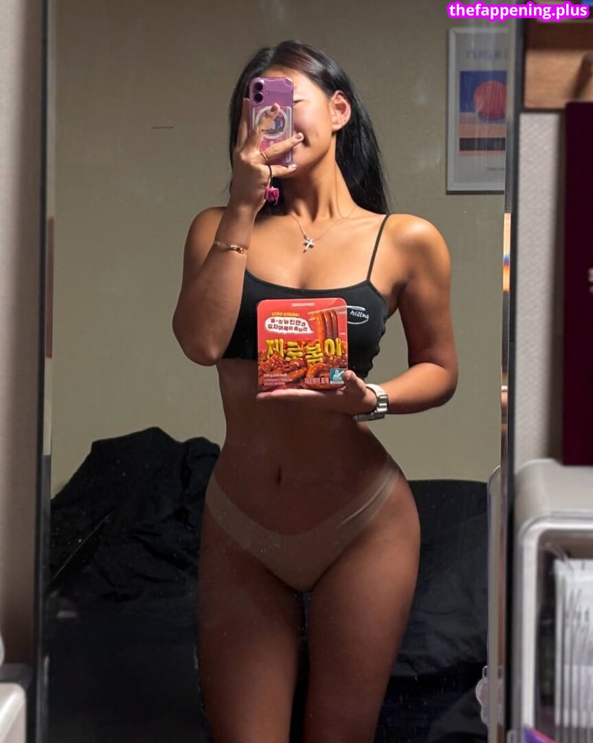 rrin___175 Naakte OnlyFans Foto #4