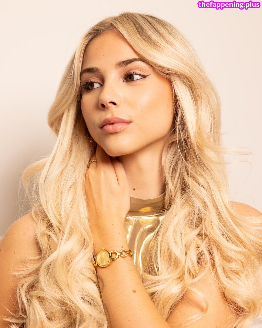 Romane Bertrand / rromane.b Nude OnlyFans Photo #1