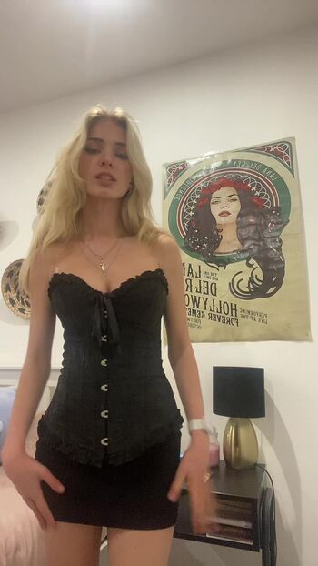 Ruby riley image