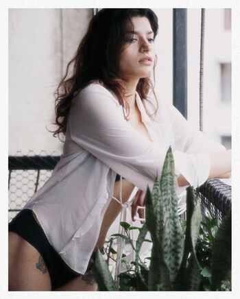 Rumaaniii sharma image