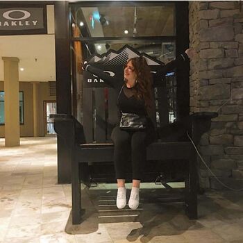 Ryleigh hodgins image