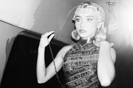 Sabrina carpenter 1 page 6 image