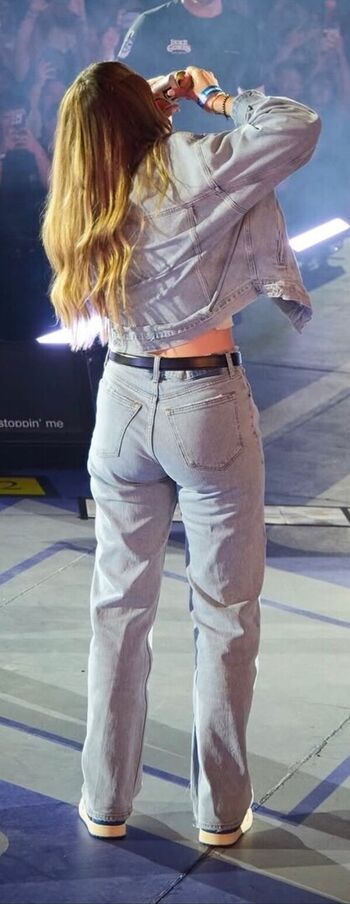 Sabrina ionescu image