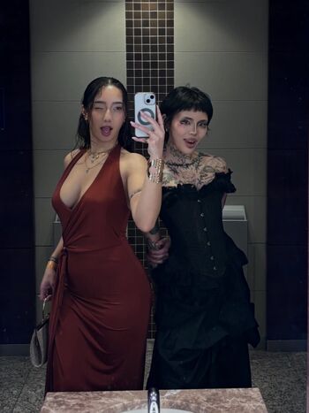 Sabrina pezeshkian image