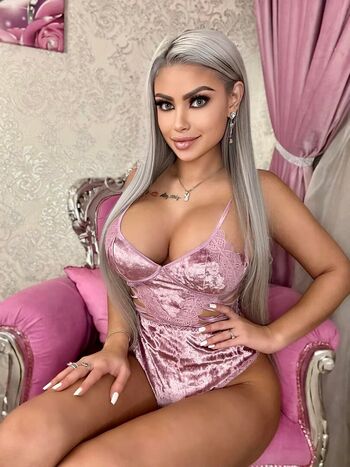 Sabrinabarbie image