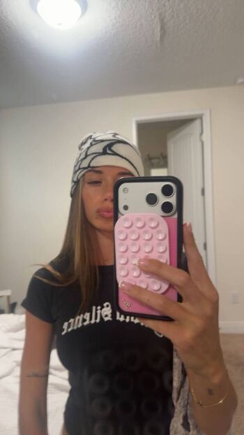 Sadie mckenna 1 page 2 image